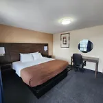 Falls Lodge & Suites