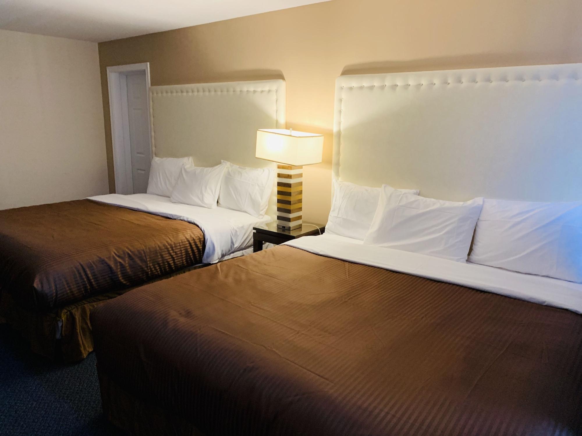 Falls & Hotel Niagara Falls
